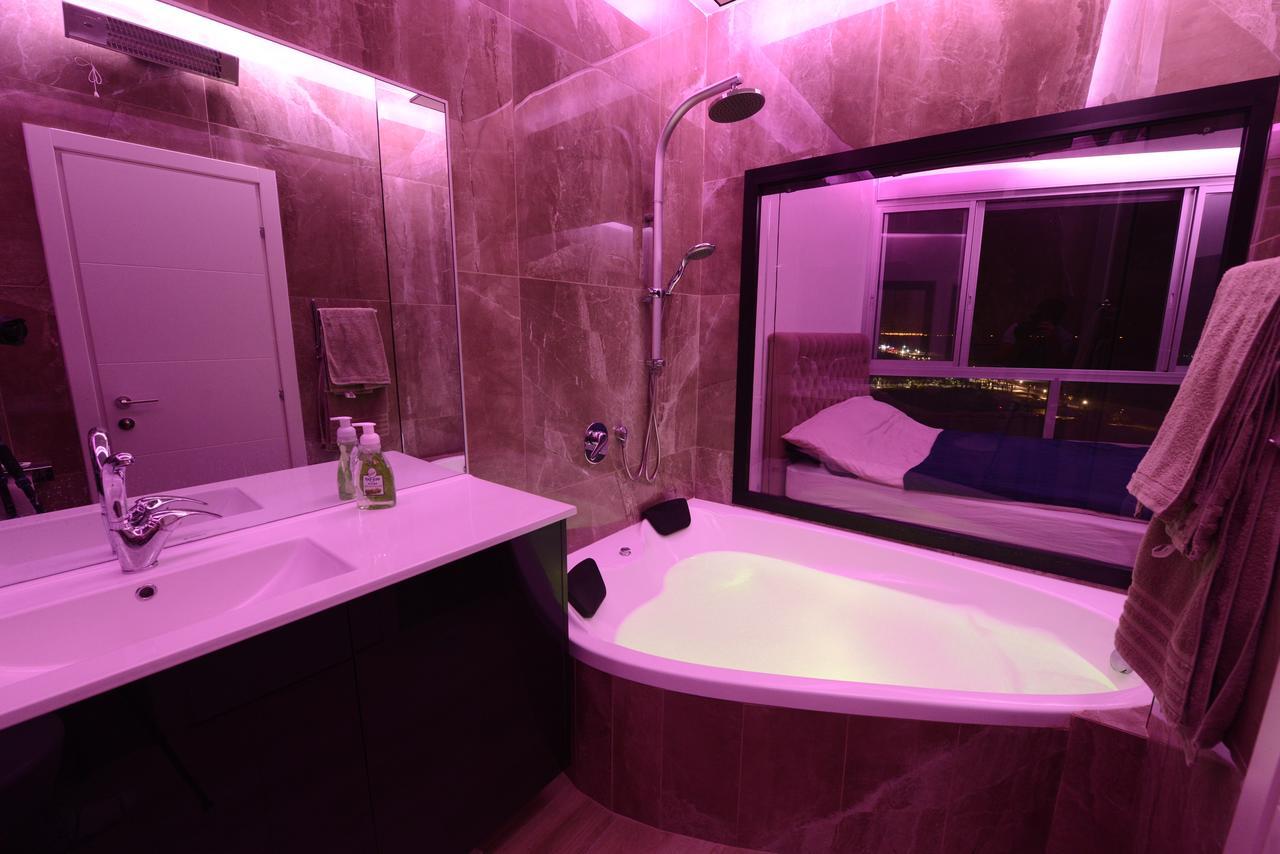 Luxury Apartment - 1335 Бат Ям Екстериор снимка